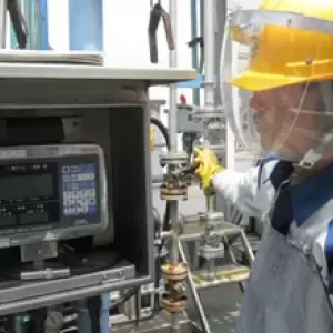 機械オペレーターの仕事とは？業務内容や向いている人、必要資格など徹底解説！のサムネイル